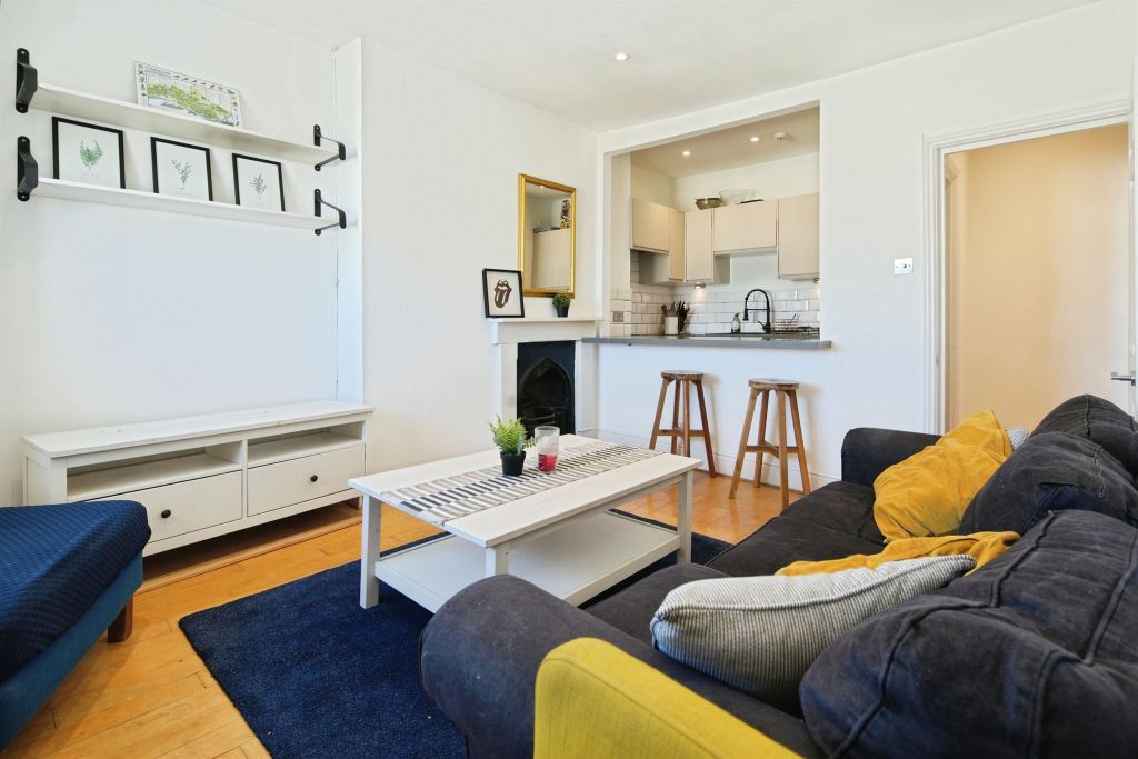 Property photo 3 of 13