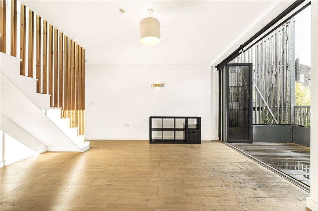 Property photo 1 of 32 Reception Room
