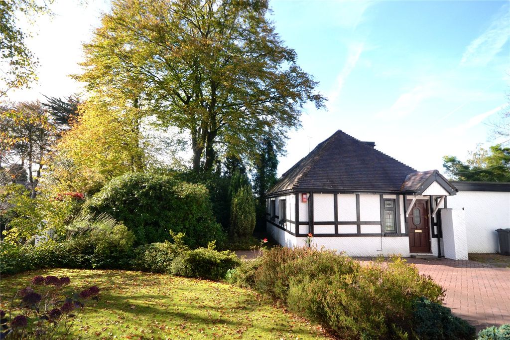 Property photo 2 of 34 Picture No. 92