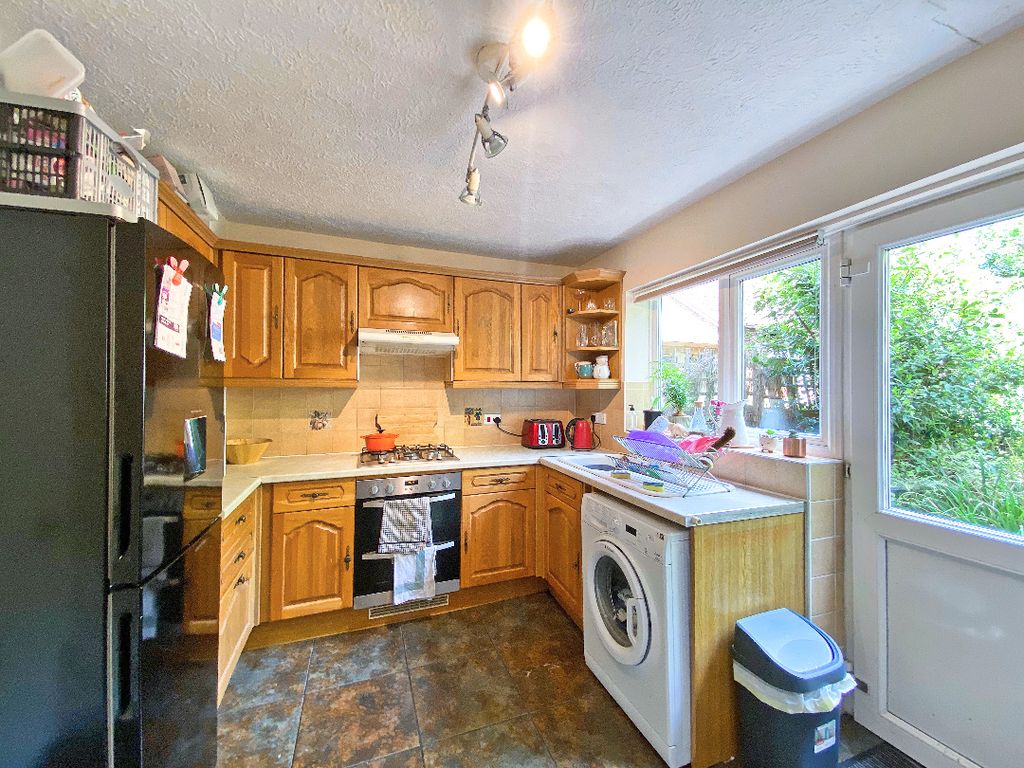 Property photo 3 of 9 3