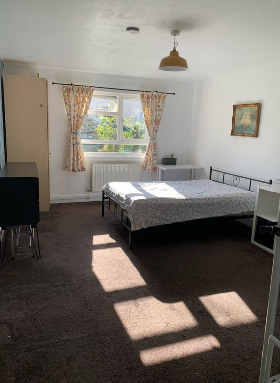 Property photo 1 of 3