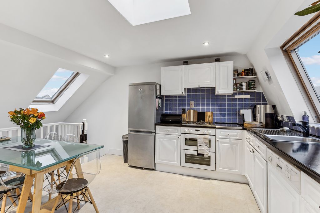 Property photo 2 of 17 Picture 2