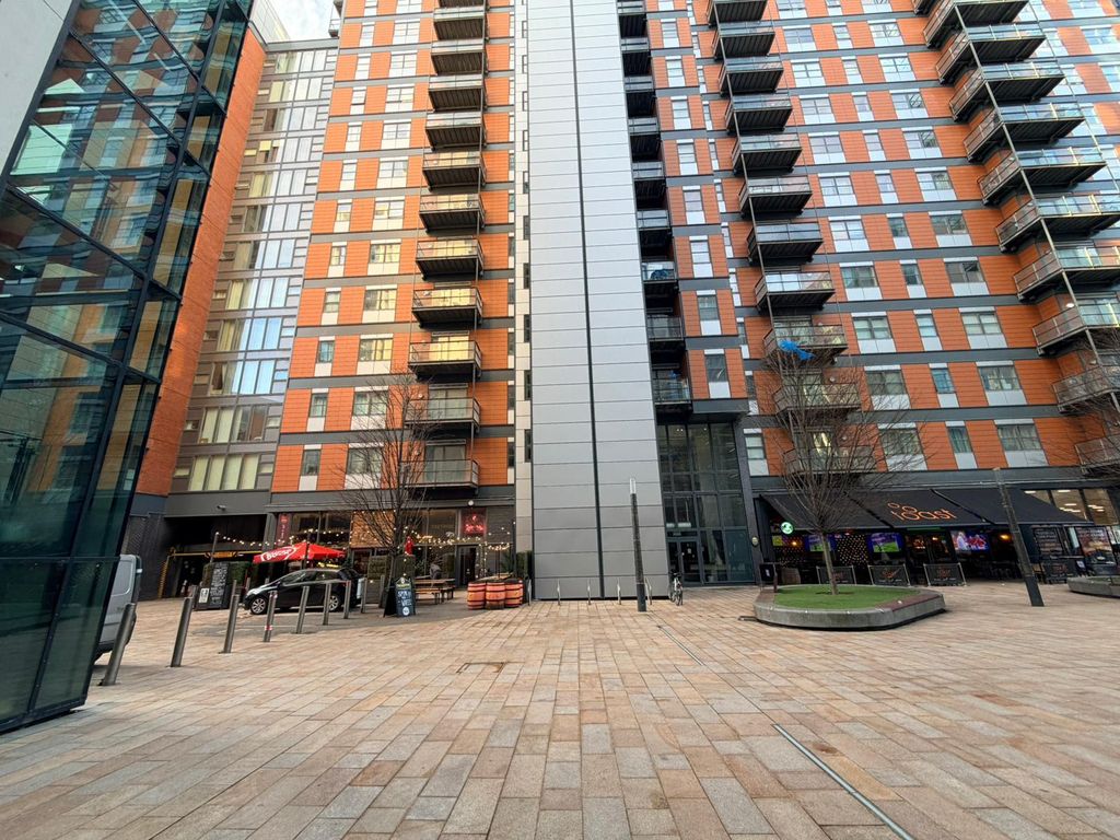 Property photo 2 of 14