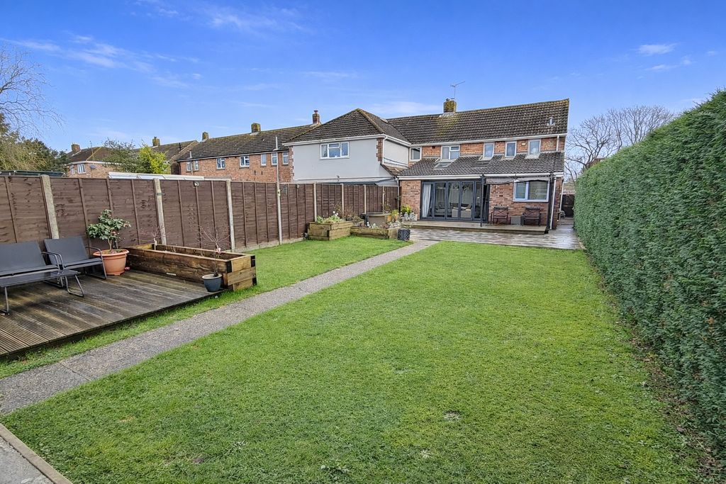 Property photo 2 of 25