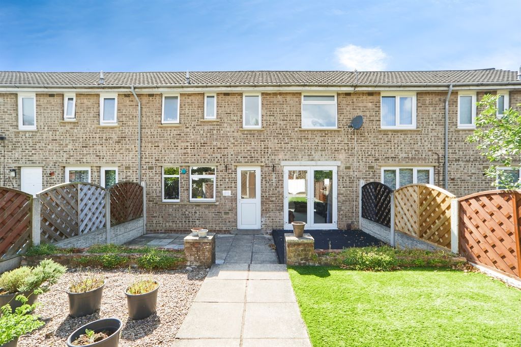 Property photo 1 of 18
