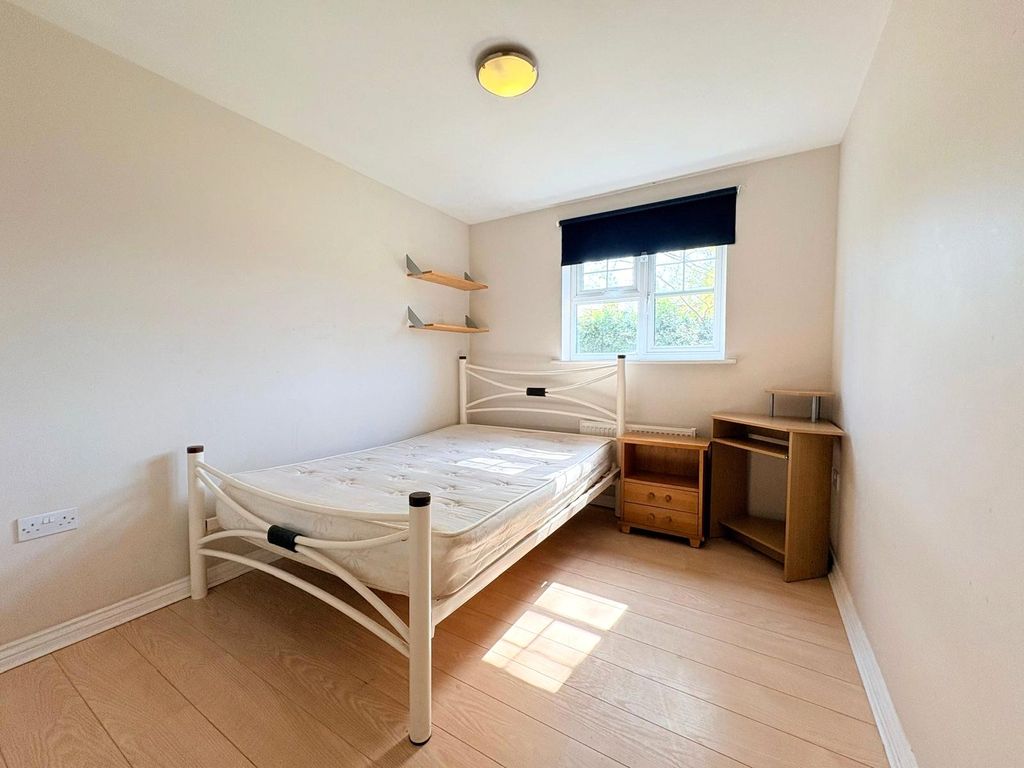 Property photo 3 of 8 Picture No. 10