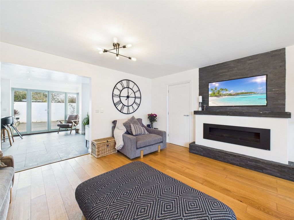 Property photo 3 of 22 Living Room