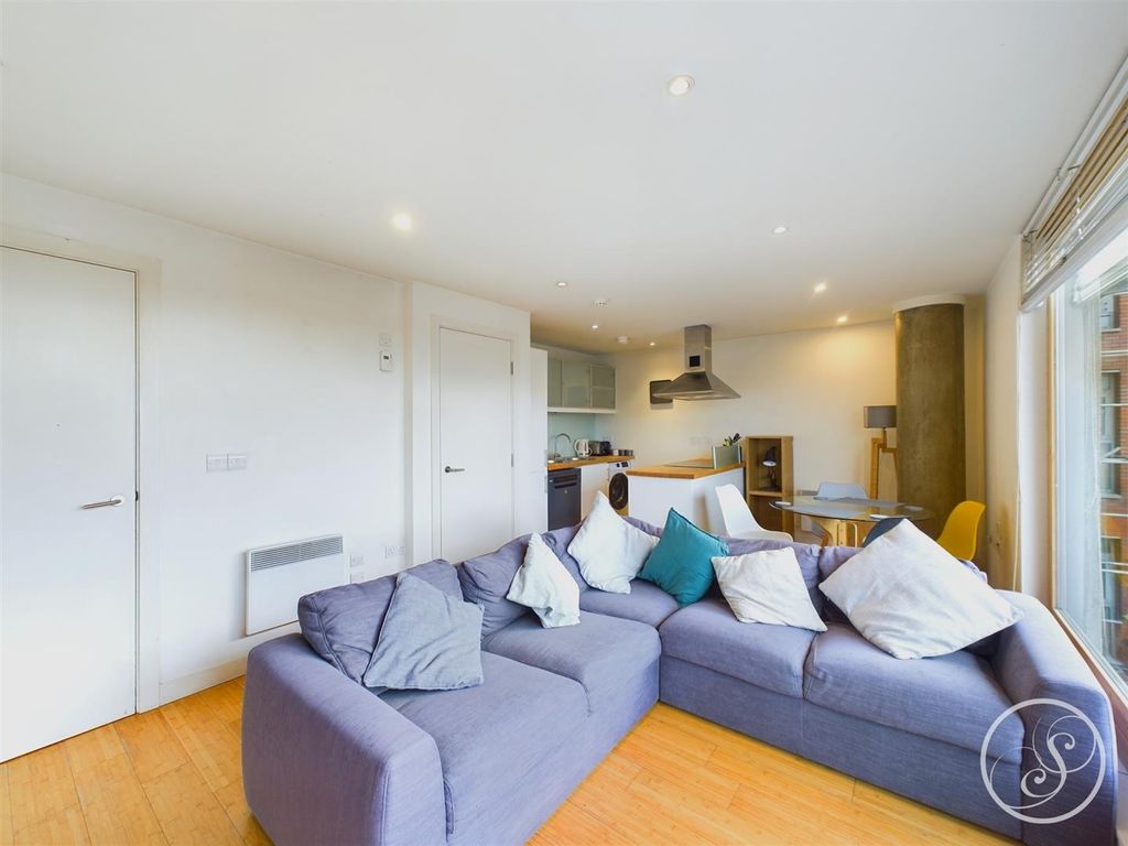 Property photo 1 of 8 Cam02071G0-Pr0434-Still002.Jpg