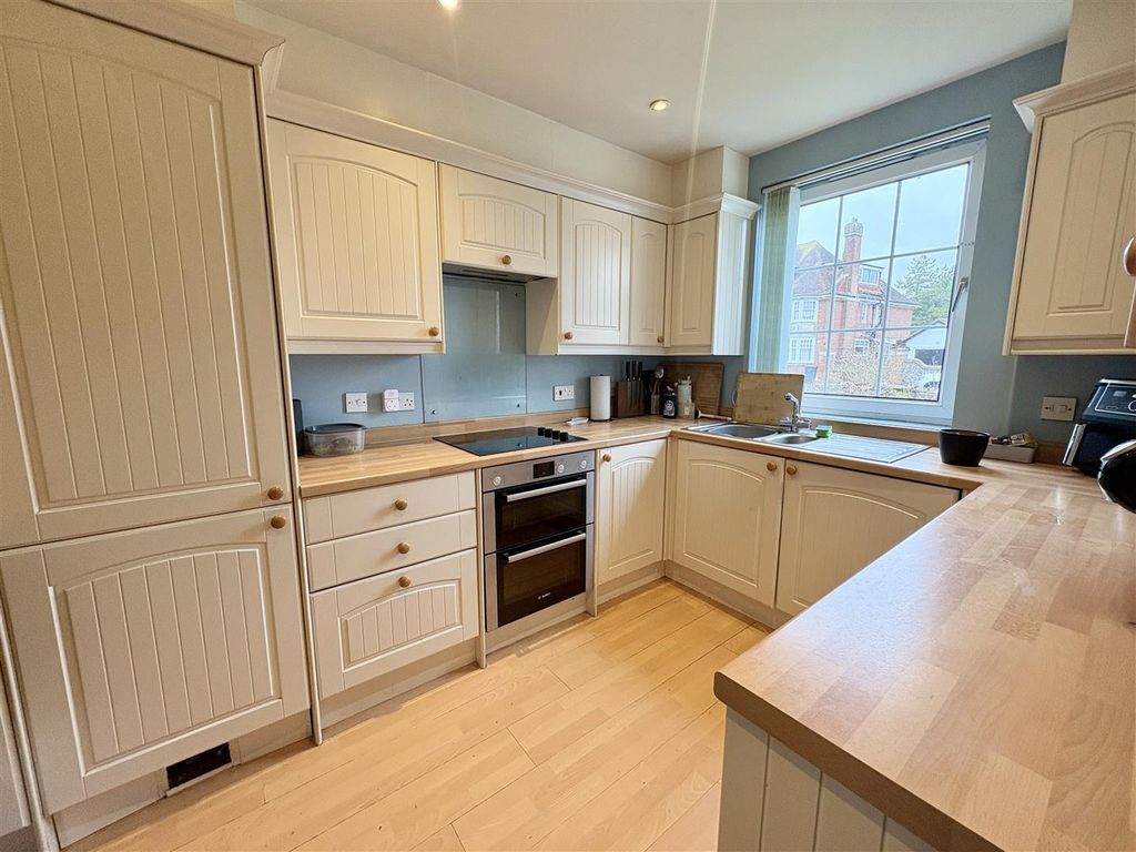 Property photo 2 of 13 Img_9544.Jpeg