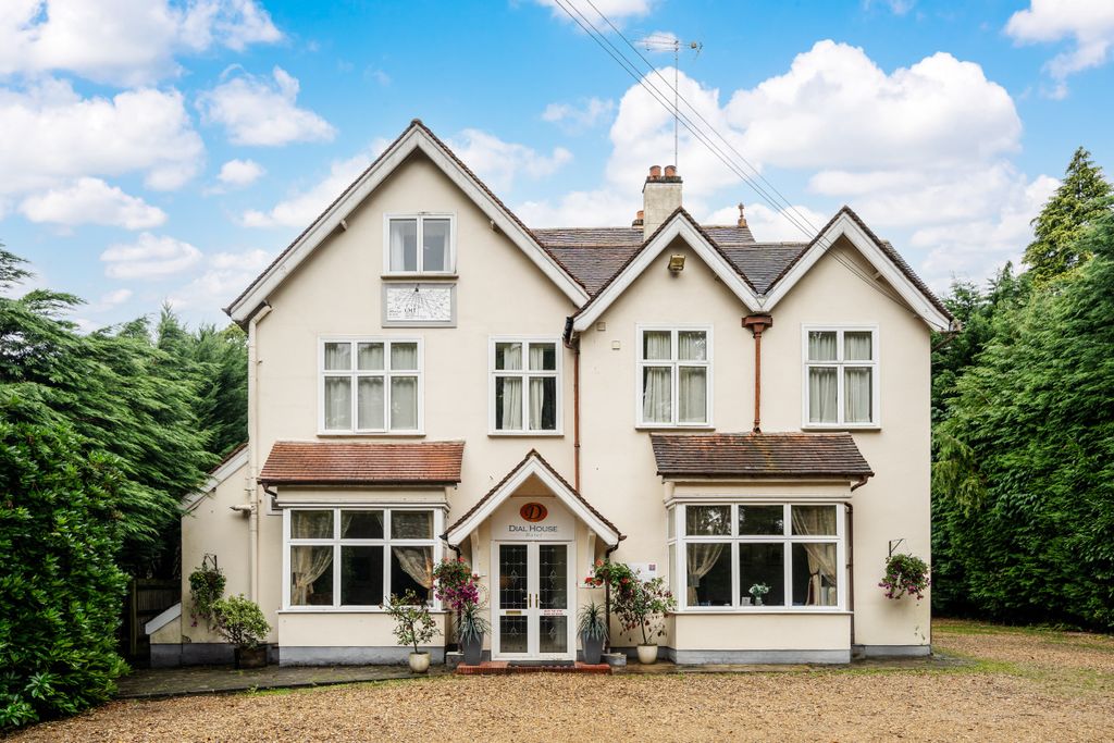 Property photo 1 of 56