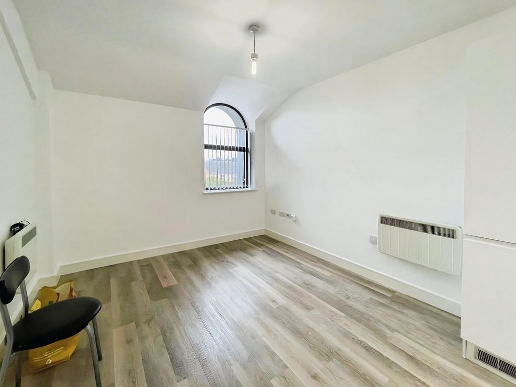 Property photo 3 of 5 5c45c1d3-Lounge.Jpg