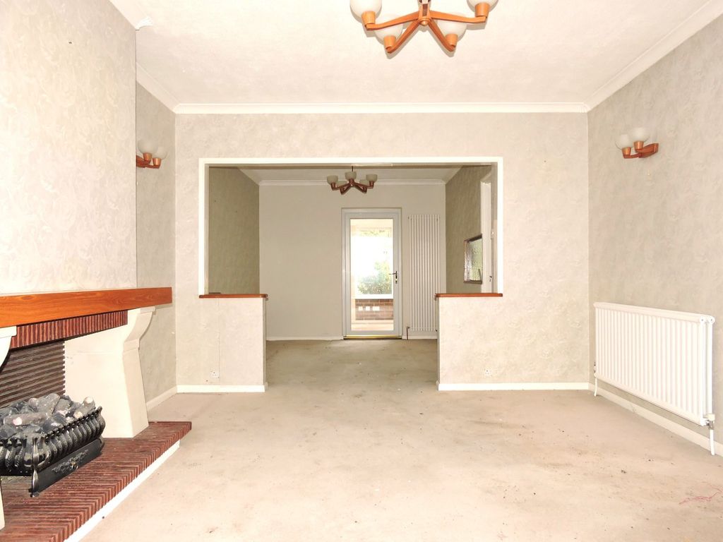 Property photo 2 of 24