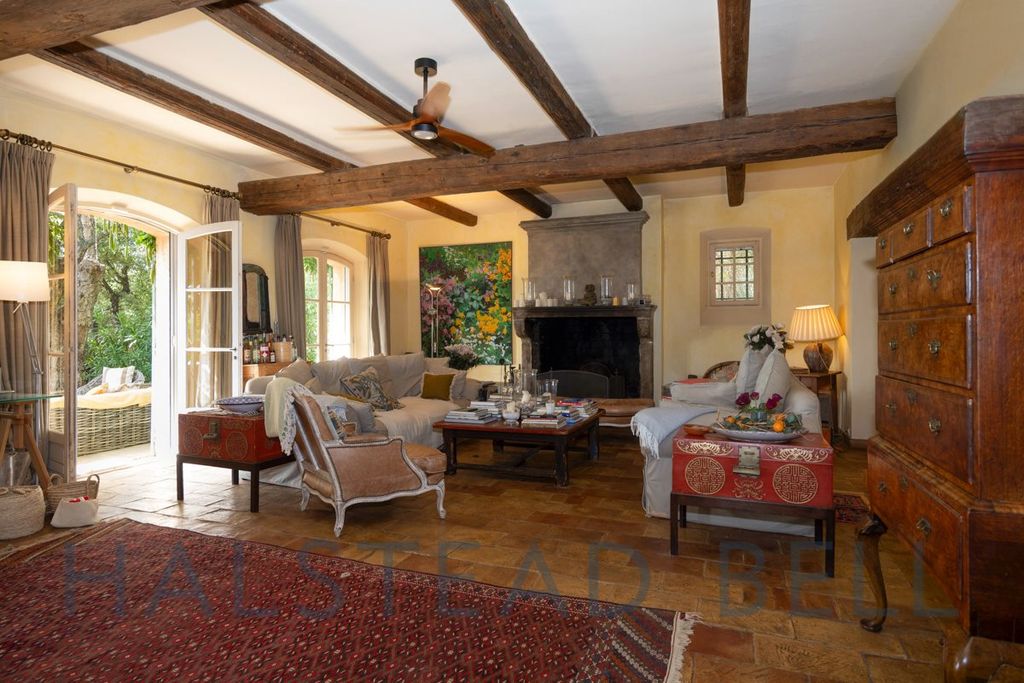 Property photo 1 of 5 Privacy & Charm