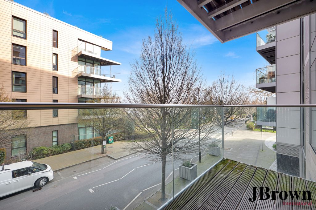 Property photo 2 of 14