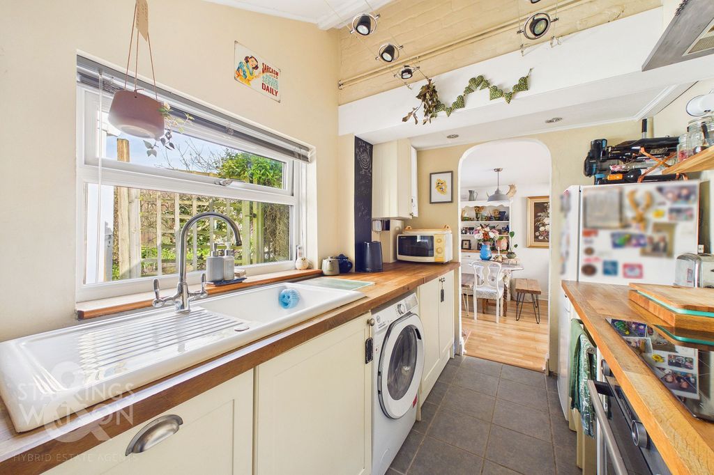 Property photo 3 of 20