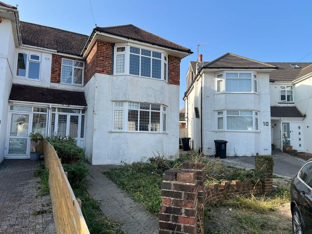 Property photo 2 of 3