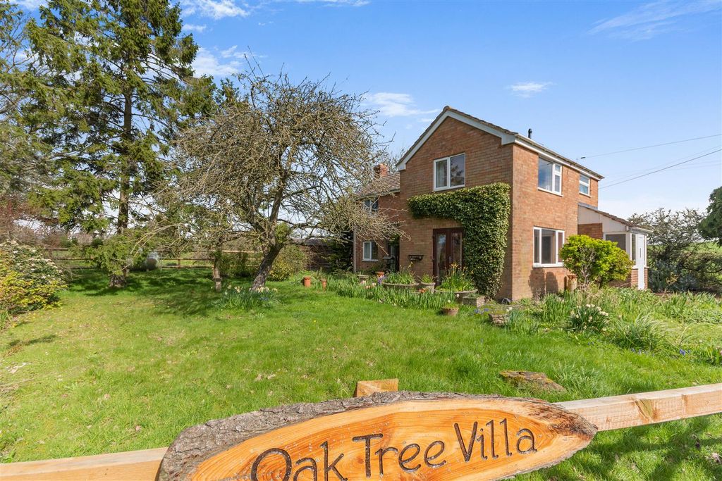 Property photo 1 of 25 8685060-Exterior03.Jpg