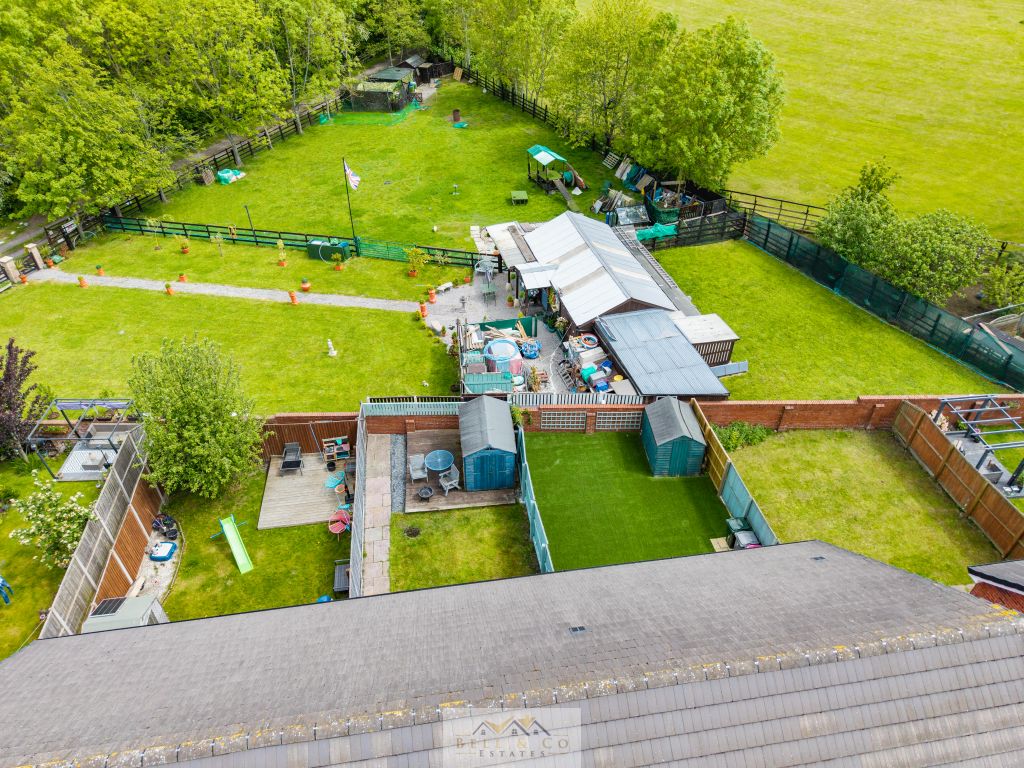 Property photo 3 of 22