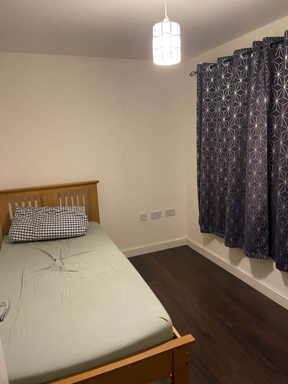 Property photo 2 of 8