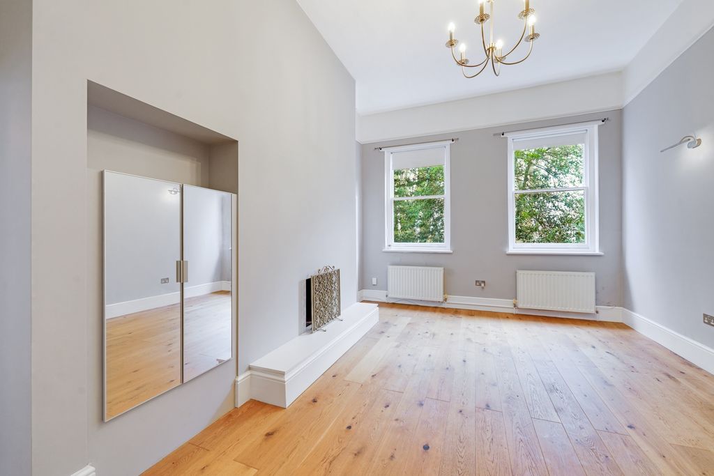 Property photo 3 of 11 Photo 3