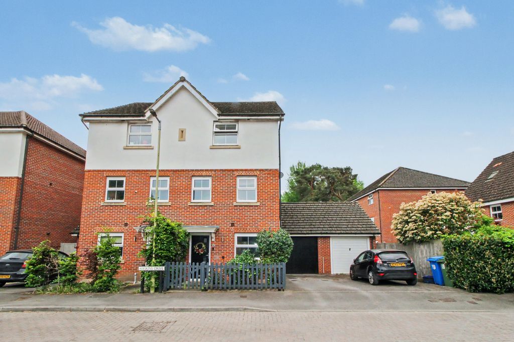 Property photo 1 of 19
