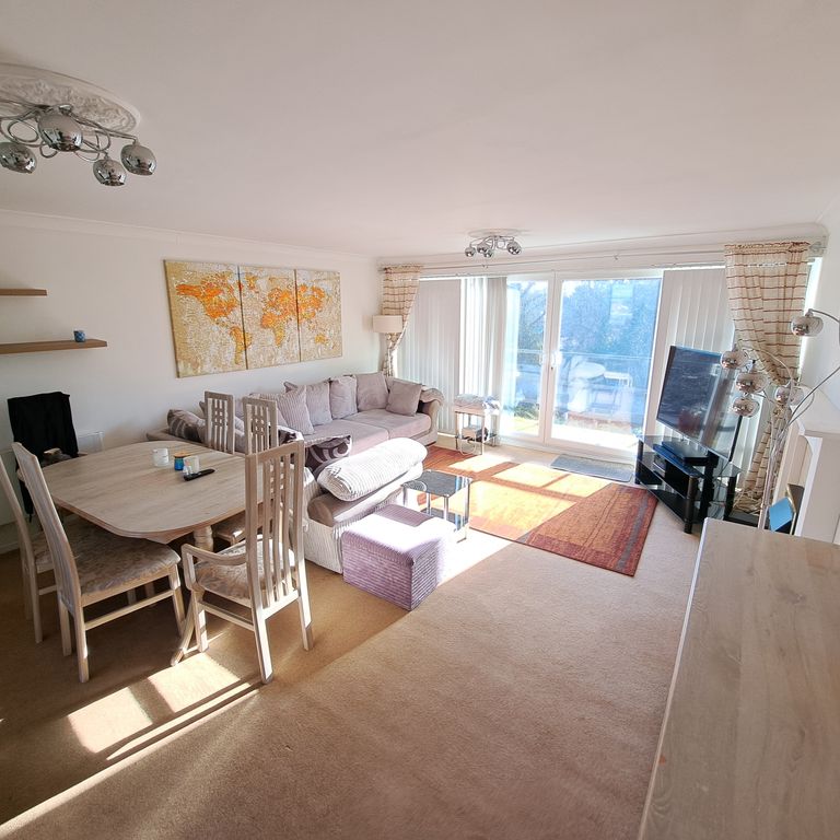 Property photo 2 of 10 Balcony Sunshine