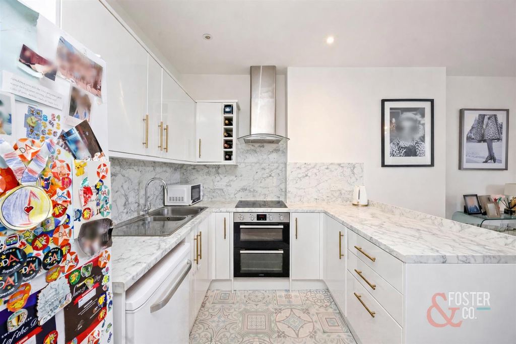 Property photo 3 of 18 Bcd225d0-E569-4A53-A52A-4B87c502d12B.Png