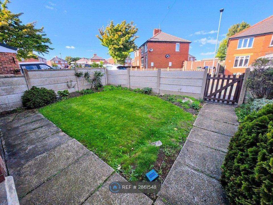 Property photo 2 of 18