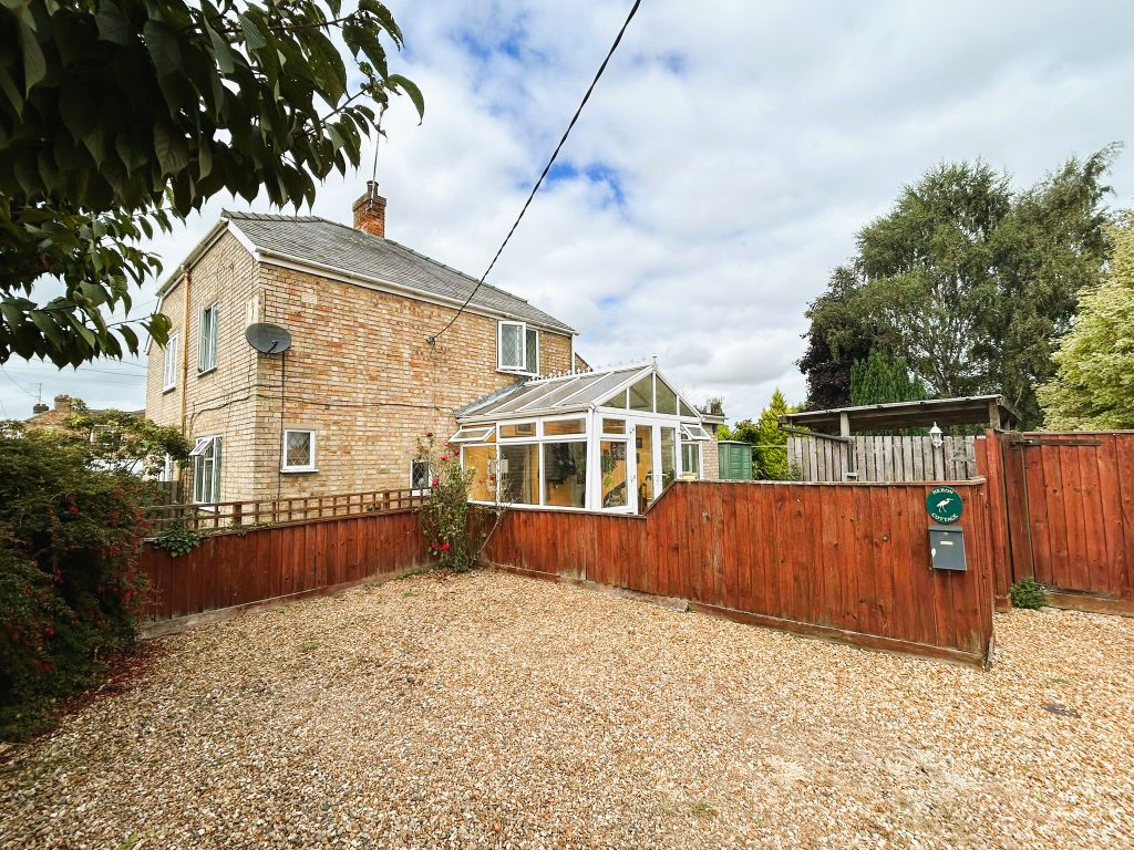 Property photo 2 of 22