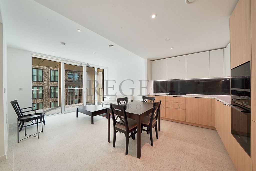 Property photo 1 of 16 (Main)