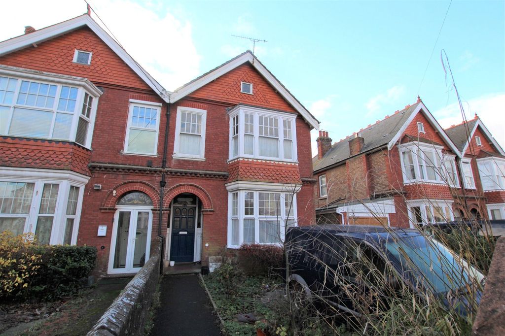 Property photo 1 of 5 External