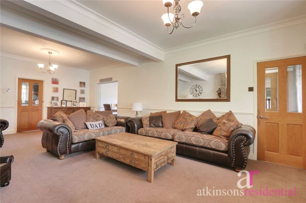 Property photo 3 of 22 Picture No. 79