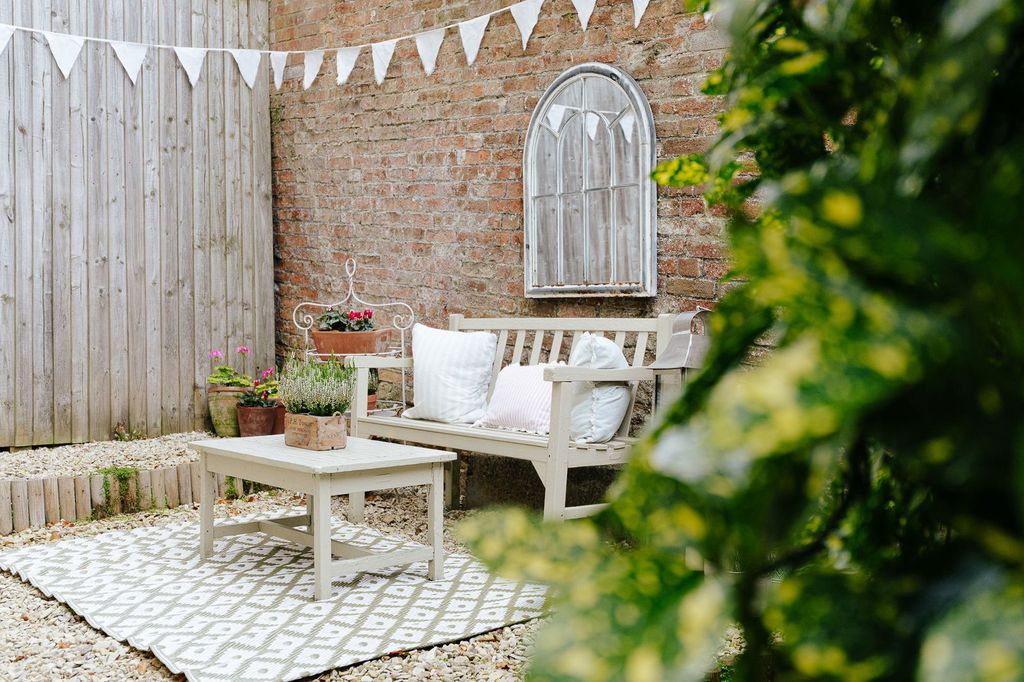 Property photo 2 of 39