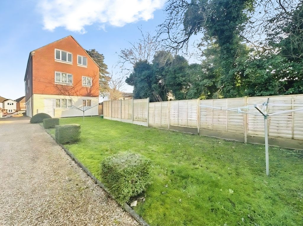 Property photo 3 of 6