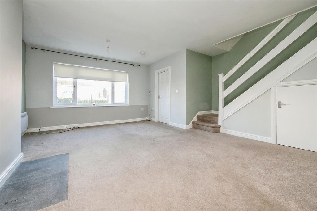 Property photo 2 of 14 View