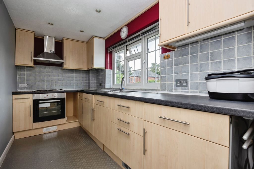 Property photo 2 of 15 Pbox-Img.Jpg