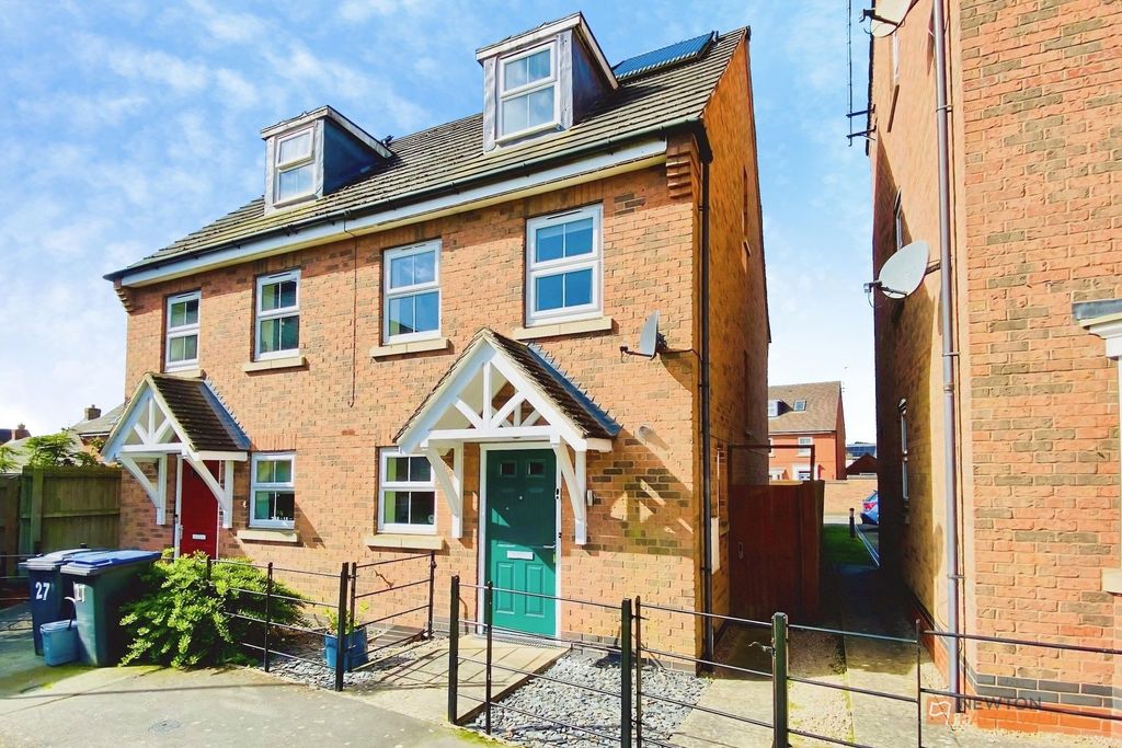 Property photo 1 of 26