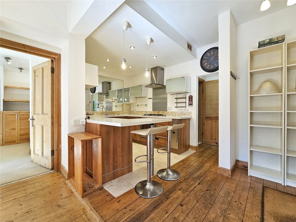 Property photo 3 of 12 Picture No. 17