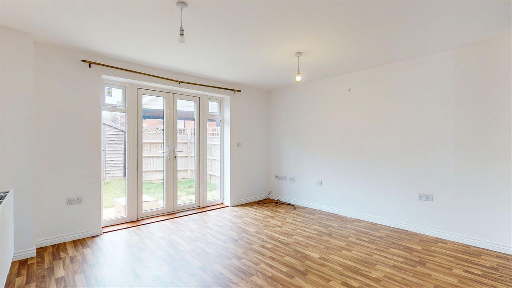 Property photo 3 of 15 09022025_201610.Jpg