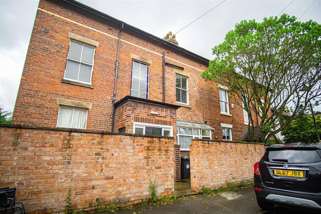 Property photo 1 of 7 Exterior - Front