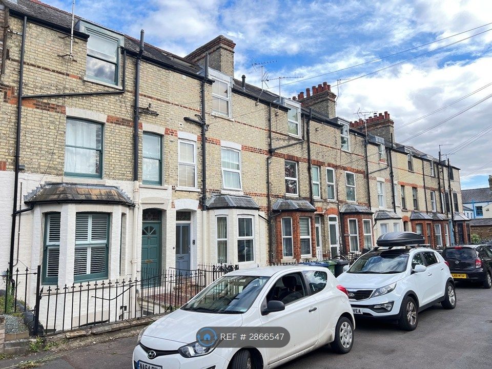 Property photo 2 of 24