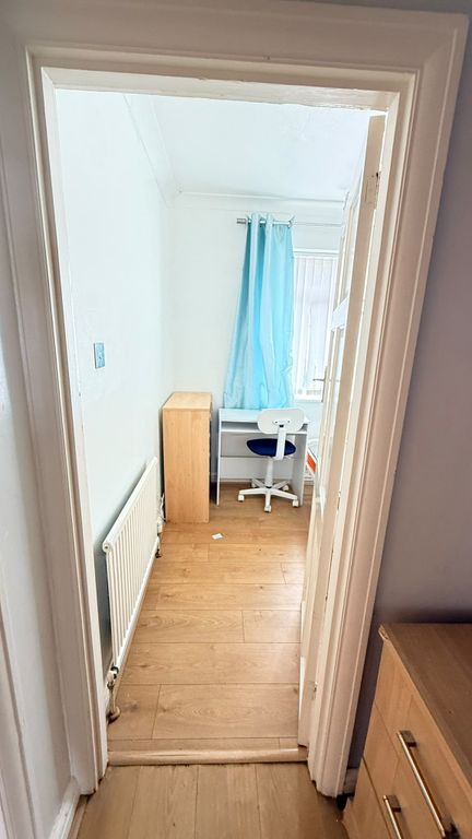 Property photo 1 of 4