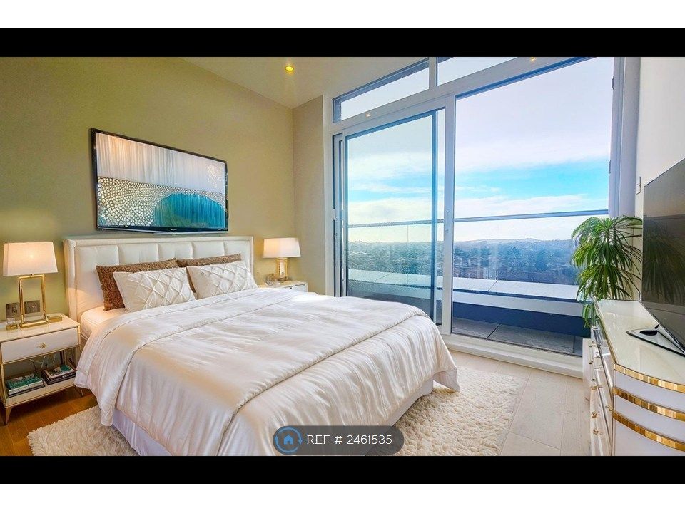 Property photo 3 of 8 1st Bedroom 1