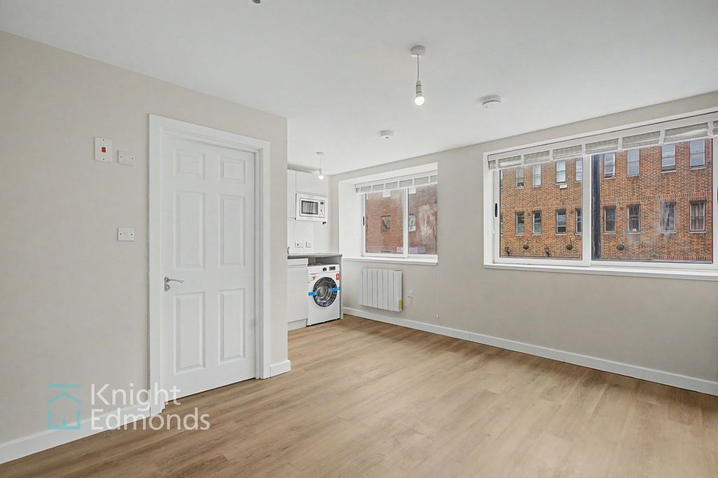 Property photo 2 of 4 Living Space