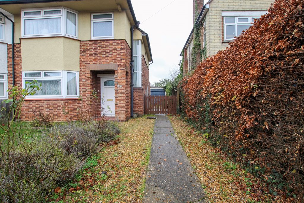 Property photo 3 of 15 Front Garden