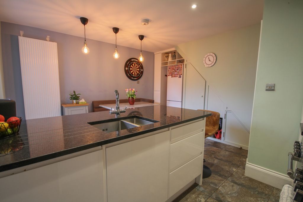 Property photo 2 of 11 Tps -22
