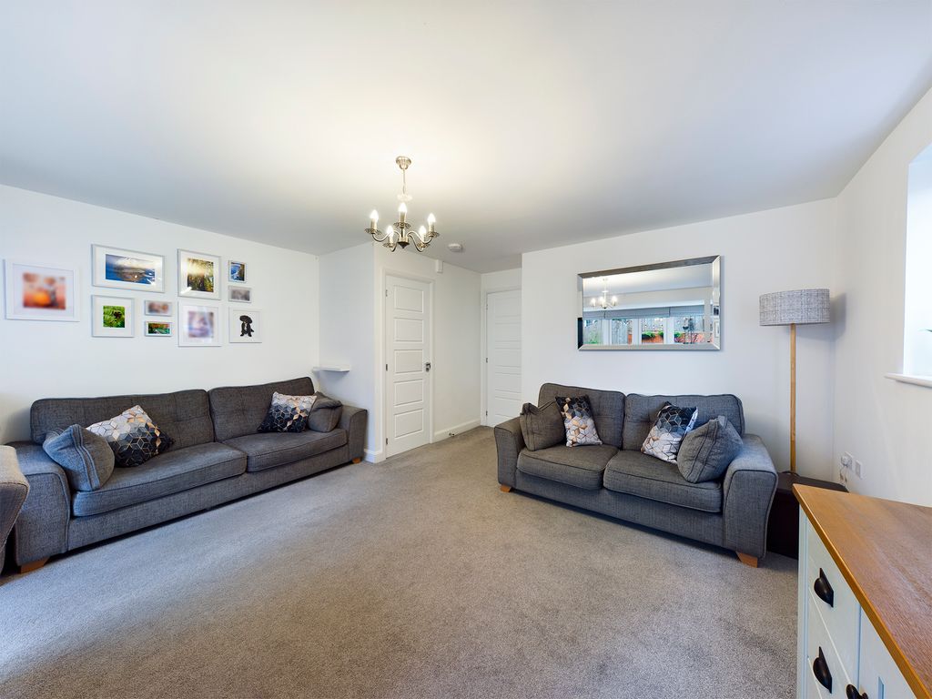 Property photo 2 of 26