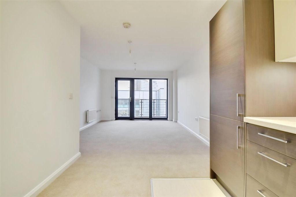 Property photo 2 of 7 A9Df8F24-Fvgkr9Q3Sedrfbvbzglypf4Mnic.Jpg