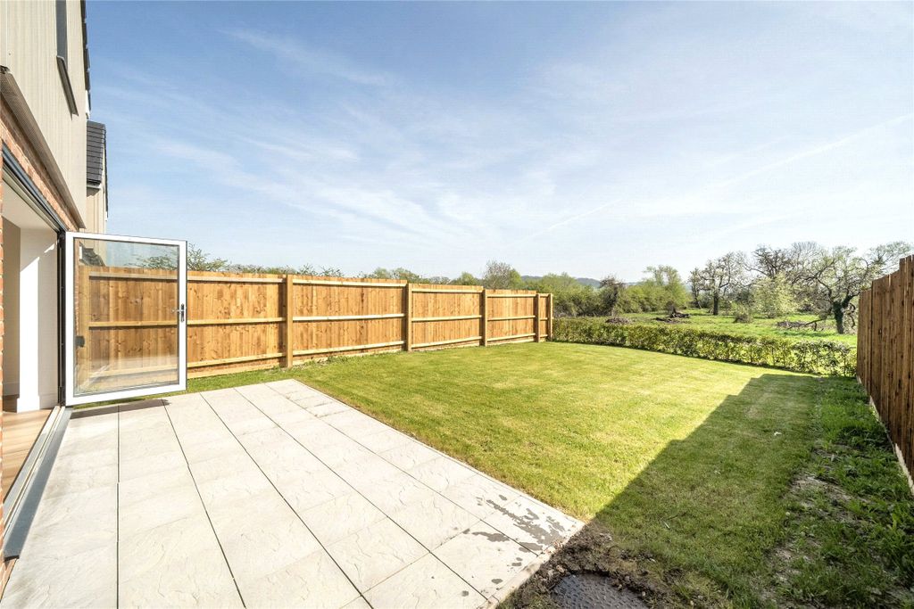 Property photo 2 of 20 Picture No. 04