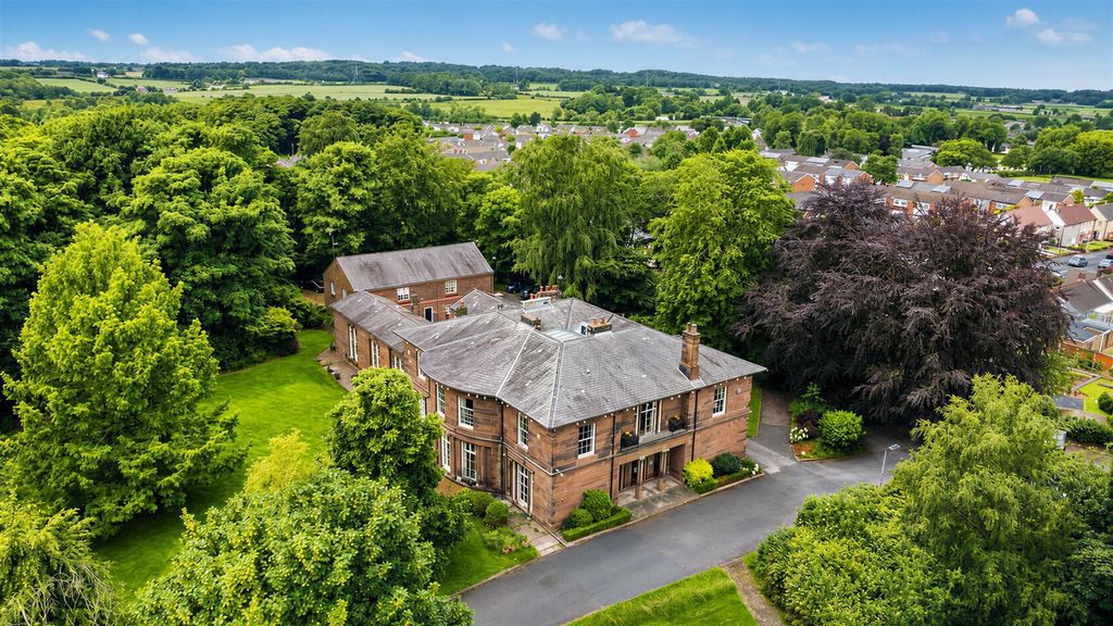 Property photo 1 of 19 Eccleston Hall